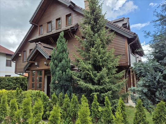 Zlatibor, apartman 91m2 sa garažom 18m2 na prodaju