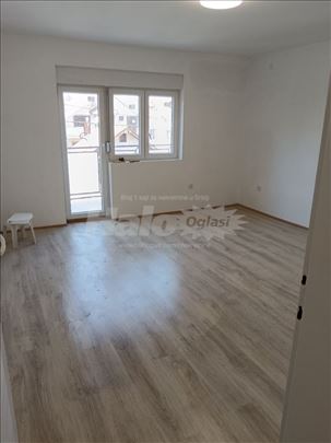 Izdavanje stana Zemun Novi grad