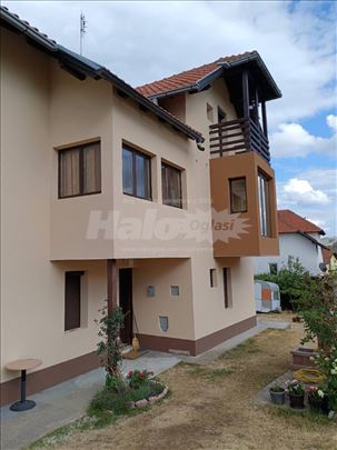 Zlatibor , nameštena garsonjera u zgradi