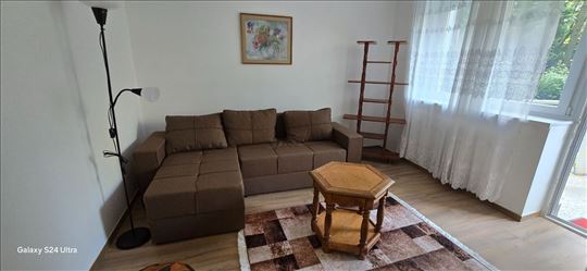 Dedinje-2.0 renoviran stan sa parkingom