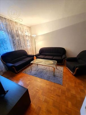 Izdavanje troiposobnog stana 75m2 Kumodraž 2-odlič