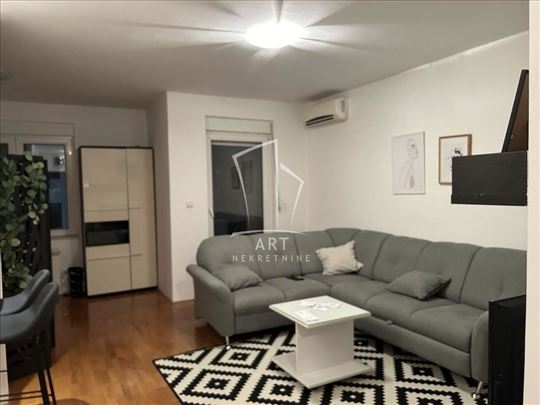 Lekino brdo, Gospodara Vučića, 35m2 ID#12087