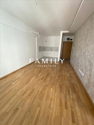 Odlična prilika za dvoiposoban stan u Square Garde