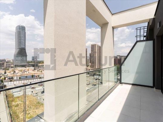 Penthaus sa pogledom na grad i park