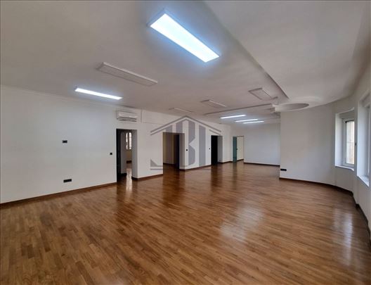 Poslovni prostor izdavanje, Knez Mihailova 167m2 I
