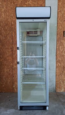 Rashladna vitrina UGUR