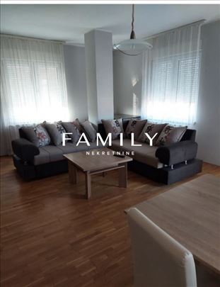 Trosoban stan 76 m², potpuno namešten – Premija na