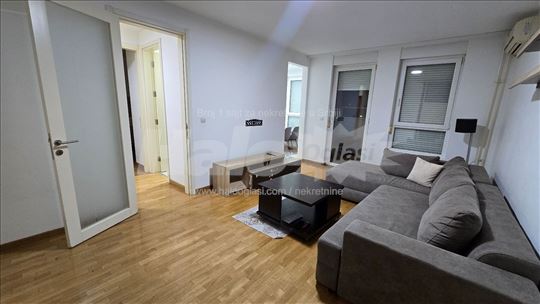 Belville 2.0 stan Lux 55m2 namešten sa garažom