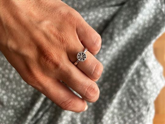 Dijamantski prsten - minimalna cena