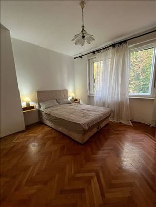 Izdaje se, 2.0, VPR, cg, kod Vojne akademije