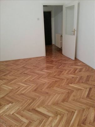 Paviljoni, Luja Adamiča, 2.0-51m2, lodja, 6/6, cg,