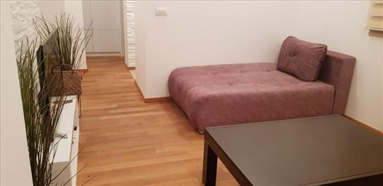 Savski Trg stan 24m2 - opremljen ID#2309