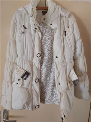 Bela jakna sa kapuljačom