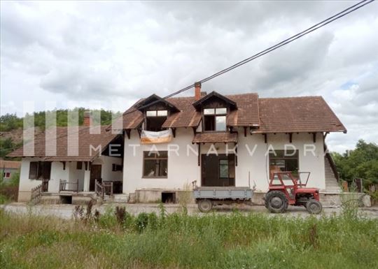 Gornji Milanovac, Donja Vrbava, poslovni objekat(I