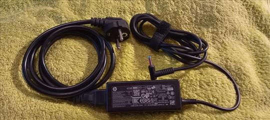 HP original punjac 45W 19.5V 2.31A plava igla