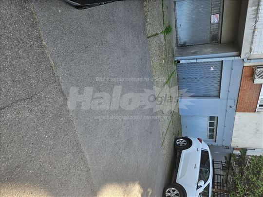 Miljakova garaza u zgradi