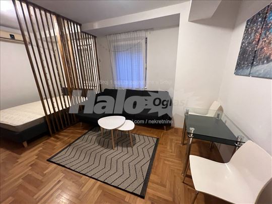 Stan kod Đeram pijace, 30m² 