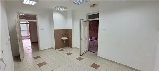 Zvezdara (Beograd), Cvetkova pijaca, Lokal, 3, 39m