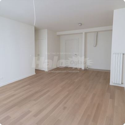BW SENSA - kancelarijski prostor 60m2 sa garažom
