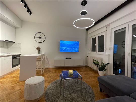 Dorćol, renoviran, lepo sređen, ID 24720