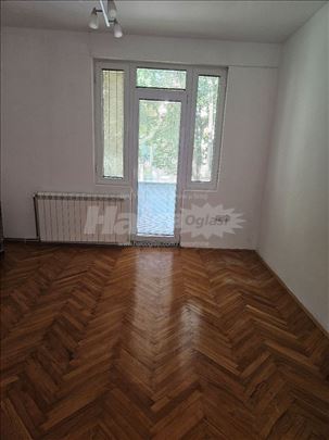 Dvosoban stan u Koste Abrasevica
