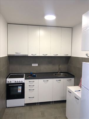 Lux stan,2.0, 40m2 + terasa 9m2,nov,odmah useljiv