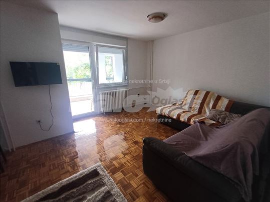 Novi Sad, Odličan komforan stan, vlasnik