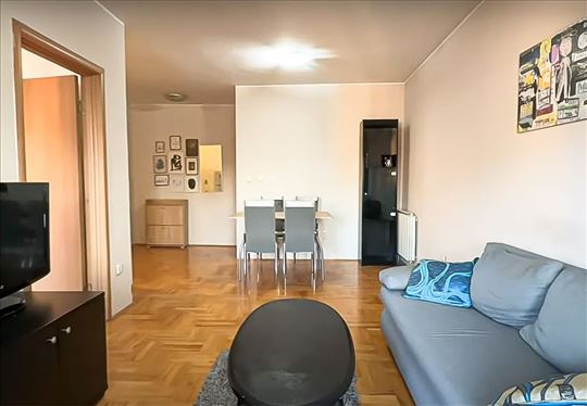 Prodaja,2.0 Stana Na Lekinom Brdu