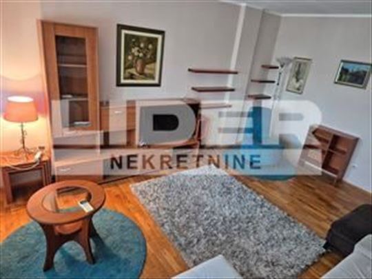 Trosoban stan - Novi Beograd, Blok 21, Bulevar Mih