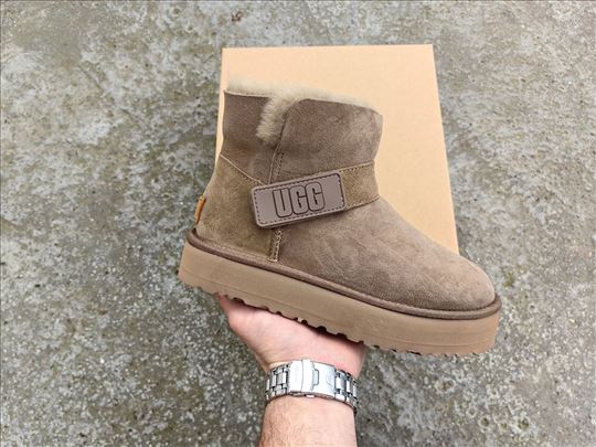 UGG Classic