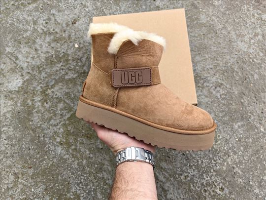 UGG Classic