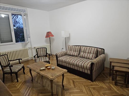 Jednosoban stan renoviran i namešten