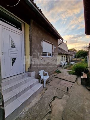 Kuca u Pančevu, Donji Grad, 2.0 dvosobna, 72 m²