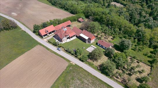 Lux seosko domaćinstvo