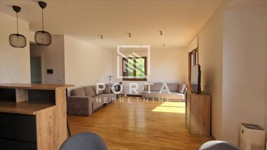 Prodaja stana,Zvezdara,Voje Veljkovića 86m2,trosob
