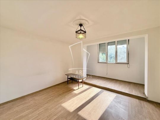 Savski Trg, renoviran, mereno 70.93m2 ID#12133