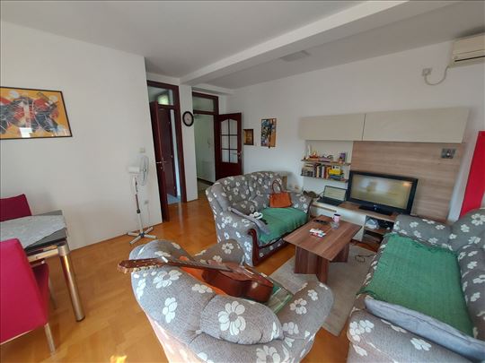 Stan četvorosoban-duplex,odlična struktura 62+35m2