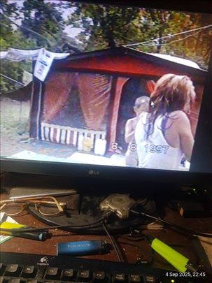 Tenda (predšator) za kamp prikolicu Treska 363