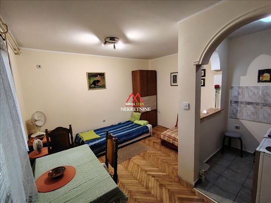 Garsonjera - 22m2 - Sajam 