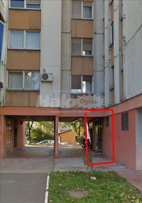 Lokal na Dorćolu 15m2, za trafiku, frizera..