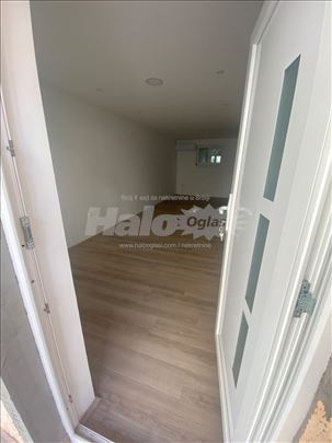 Prostor centar Zemuna 35m² - Kej