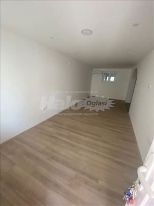 Kancelarija  35m² - Kej (niski rezijski troškovi)