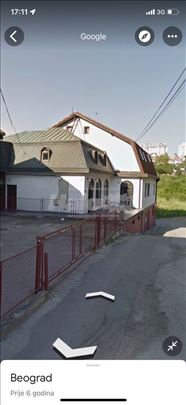 Prodajem kucu na Vozdovcu
