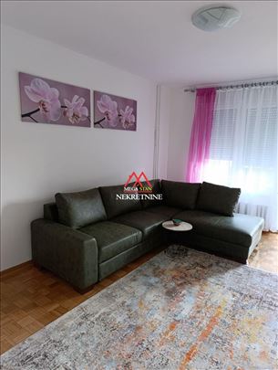Renoviran trosoban stan – Liman 3