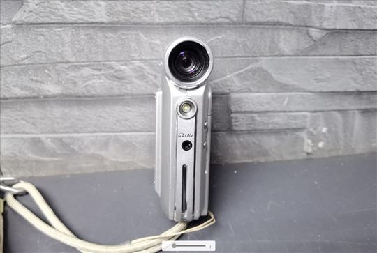 SAMSUNG VP-M102 digitalni kamkorder 