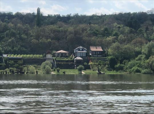 Stari Slanakamen- plac 8 ari na Dunavu