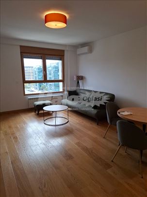 Wellport, lux, 64 m2 sa garažnim mestom u ceni
