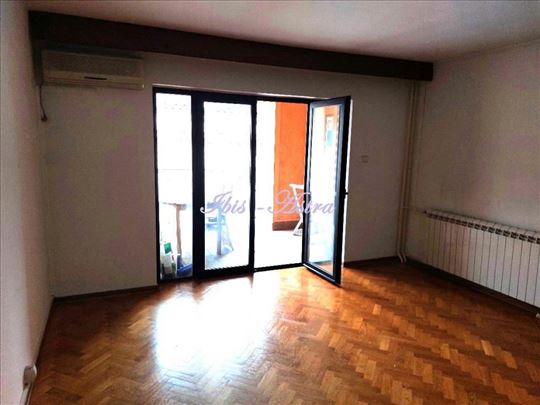 Dositejeva, novija zgrada, lux stan ID#994593