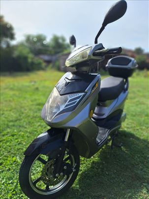 Elektrivni Skuter Gakaxsi