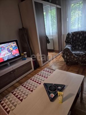 Izdaje se funkcionalan stan na Banovom brdu, 30 m²